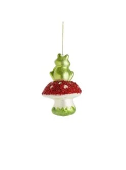 Bester Verkauf 🎁 Weihnachten Butlers Anhänger Frosch Auf Pilz HANG ON In Grün Günstig Kaufen ✨ -BUTLERS Verkäufe butlers anhanger frosch auf pilz hang on in grun 1