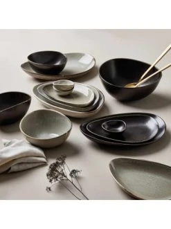 Billig 🎉 Küche Butlers Frühstücksteller Organisch L 25 X B 17cm JAPANDI In Schwarz Günstig Kaufen 👏 -BUTLERS Verkäufe butlers fruhstucksteller organisch l 25 x b 17cm japandi in schwarz 1