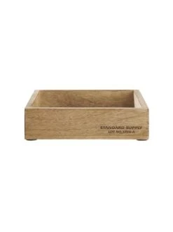 Billig 🎁 Dekoration Butlers Holzkasten Quadratisch L 20 X B 20cm STANDARD SUPPLY In Natur Günstig Kaufen 🤩 -BUTLERS Verkäufe butlers holzkasten quadratisch l 20 x b 20cm standard supply in natur 1