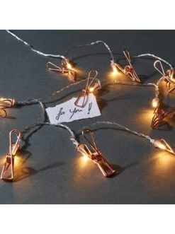 Neu 🎁 Weihnachten Butlers LED-Lichterkette Clips 10 Lichter Mit USB-Batteriefach CLIP COUTURE In Roségold Günstig Kaufen 🤩 -BUTLERS Verkäufe butlers led lichterkette clips 10 lichter mit usb batteriefach clip couture in rosegold 1