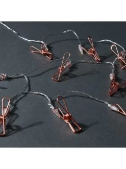 Neu 🎁 Weihnachten Butlers LED-Lichterkette Clips 10 Lichter Mit USB-Batteriefach CLIP COUTURE In Roségold Günstig Kaufen 🤩 -BUTLERS Verkäufe butlers led lichterkette clips 10 lichter mit usb batteriefach clip couture in rosegold 4