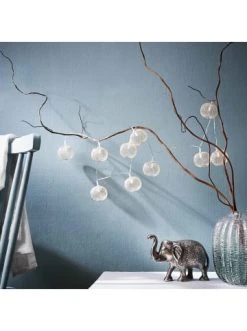 Brandneu 😍 Weihnachten Butlers LED-Lichterkette Laternen 10 Lichter Mit USB-Batteriefach OSAKA In Silber Günstig Kaufen 🥰 10 Brandneu 😍 Weihnachten Butlers LED-Lichterkette Laternen 10 Lichter Mit USB-Batteriefach OSAKA In Silber Günstig Kaufen 🥰 -BUTLERS Verkäufe butlers led lichterkette laternen 10 lichter mit usb batteriefach osaka in silber 3