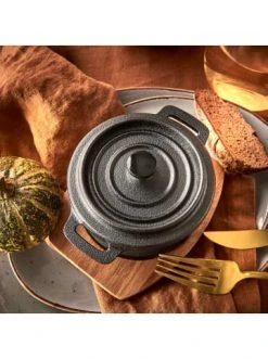 Bester Verkauf ✨ Küche Butlers Mini-Serviertopf Mit Holzuntersetzer L 14 X B 11cm HOT IRON In Schwarz Günstig Kaufen 🔥 -BUTLERS Verkäufe butlers mini serviertopf mit holzuntersetzer l 14 x b 11cm hot iron in schwarz 4