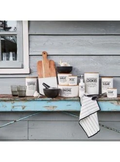 Angebote 🔥 Küche Butlers Vorratsdose Coffee 1100ml KARLTON BROS. In Weiß Günstig Kaufen 🌟 -BUTLERS Verkäufe butlers vorratsdose coffee 1100ml karlton bros in weiss 4