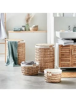 Angebote ✔️ Dekoration Butlers Wäschekorb Mit Wäschesack Ø33cm HONEY COMB In Natur-Creme Günstig Kaufen ✔️ -BUTLERS Verkäufe butlers waschekorb mit waschesack o33cm honey comb in natur creme 1